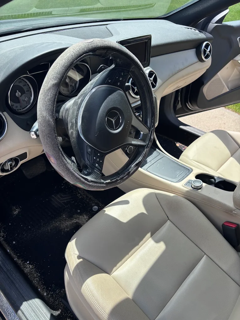 Mercedes interior before detailing